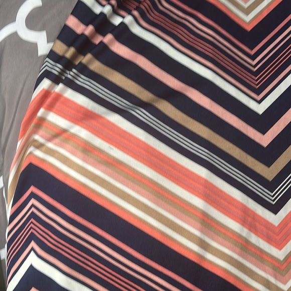 Perceptions Dress - Picture 4 of 4